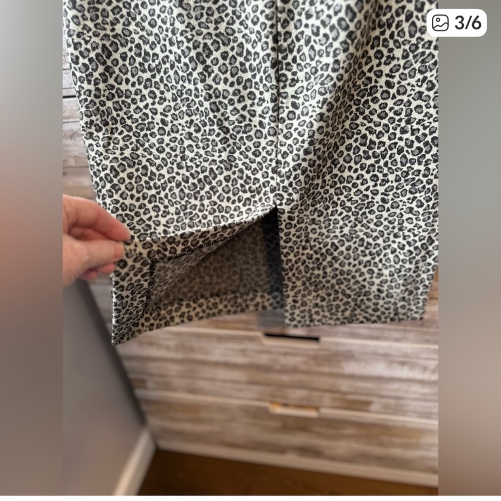 π Express Leopard Print High Rise Pull-On Pencil Skirt Size M - Picture 3 of 9